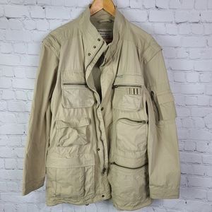 Weekender Traveler  Adventure  Series. Tan Men's Medium.